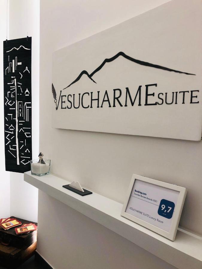 Vesucharme Suite Luxury Room Nápoles Exterior foto