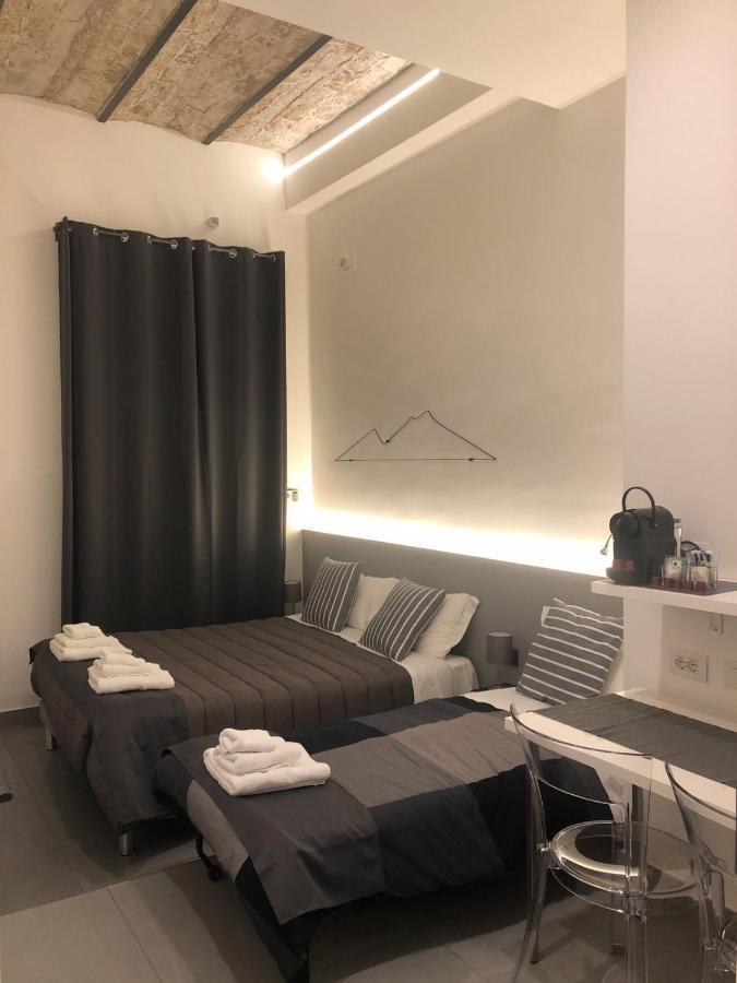 Vesucharme Suite Luxury Room Nápoles Exterior foto
