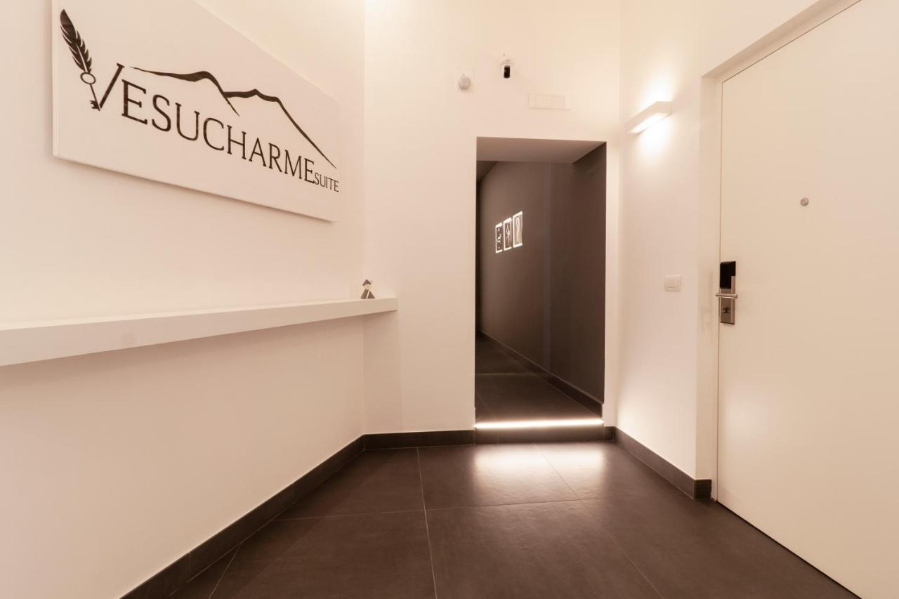 Vesucharme Suite Luxury Room Nápoles Exterior foto